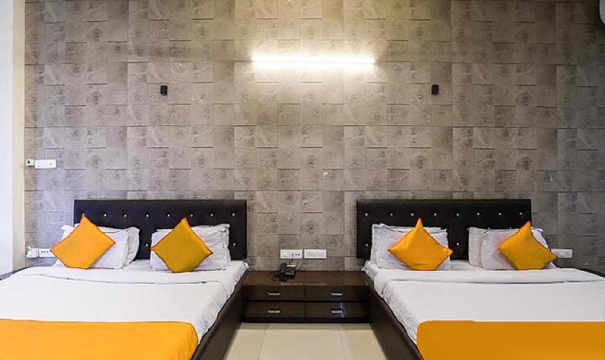 Hotel O Marigold Сурат Экстерьер фото